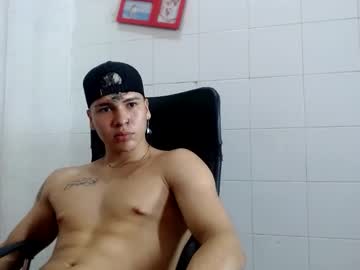 Burning_Muscles Chaturbate stream image from January 13, 2025