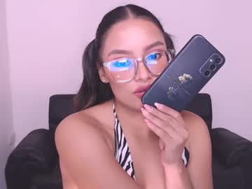 Eve_Rox18 Chaturbate stream image from January 13, 2025