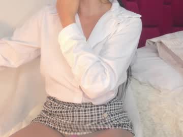 Sara_699 Chaturbate stream image from January 13, 2025