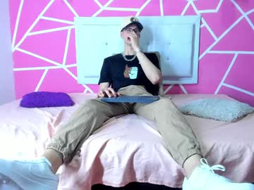 Bruce_Kh Chaturbate stream image from January 13, 2025
