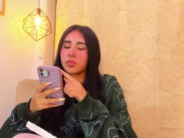 Chantall_Valkoba Chaturbate stream image from January 13, 2025