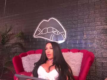 Sophiawillson_ Chaturbate stream image from January 13, 2025