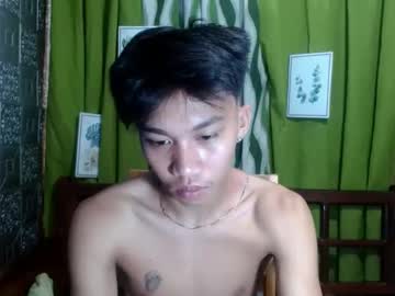 Urguy_Xian Chaturbate stream image from January 13, 2025