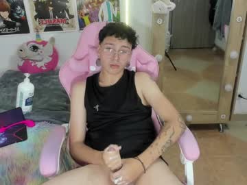 Fli_Uwu24 Chaturbate stream image from January 13, 2025