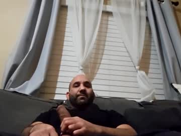 Hornlat Chaturbate stream image from January 13, 2025