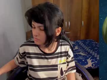 Mrs_Grinch Chaturbate stream image from January 13, 2025