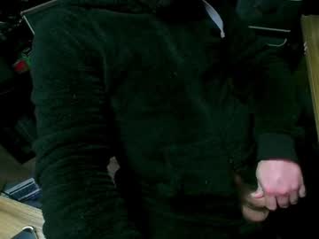 Roughwonder Chaturbate stream image from January 13, 2025