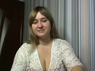 Saralexx Chaturbate stream image from January 13, 2025