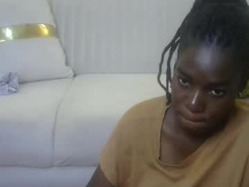 Tahlia_02 Chaturbate stream image from January 13, 2025