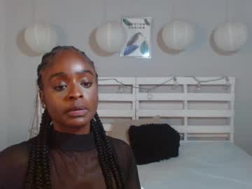 Hannahcox1 Chaturbate stream image from January 13, 2025