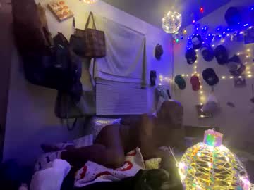 Canieatu410 Chaturbate stream image from January 13, 2025