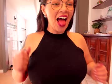 Carlaconnortv Chaturbate stream image from January 13, 2025