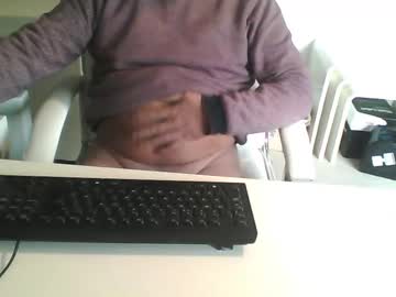 Smilesnsmiles Chaturbate stream image from January 13, 2025