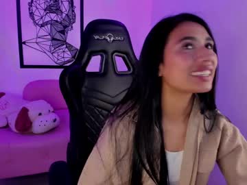 Annehayek_ Chaturbate stream image from January 13, 2025