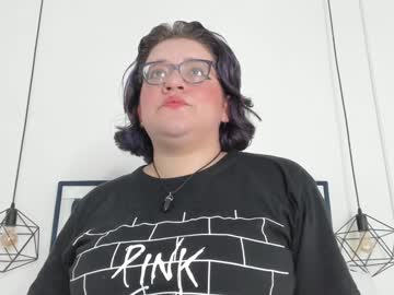 Helmisc Chaturbate stream image from January 13, 2025