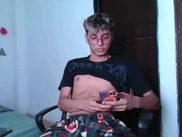 _Andrew_Willyams Chaturbate stream image from January 13, 2025