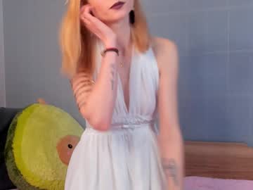 Cloverbradway Chaturbate stream image from January 13, 2025