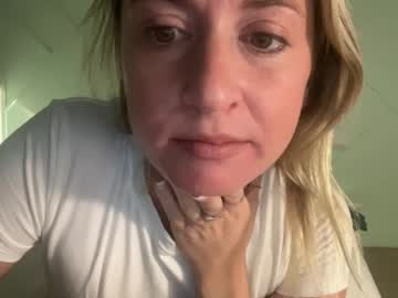 Aggbb Chaturbate stream image from January 13, 2025