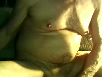Hungdadlondon Chaturbate stream image from January 13, 2025