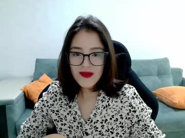 Lea25lea Chaturbate stream image from January 13, 2025