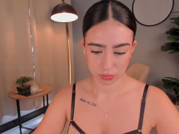 Liapearce Chaturbate stream image from January 13, 2025