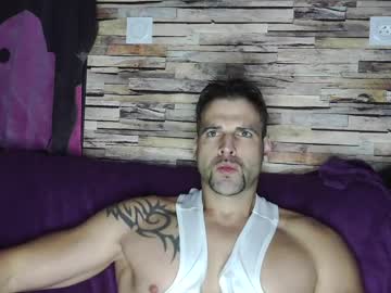 Bigboyband Chaturbate stream image from January 13, 2025