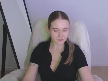 Marry_Swan Chaturbate stream image from January 13, 2025