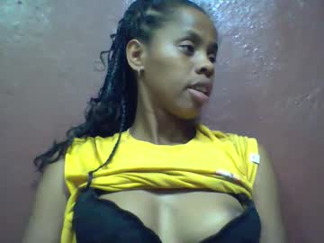 Nirinahfy Chaturbate stream image from January 13, 2025
