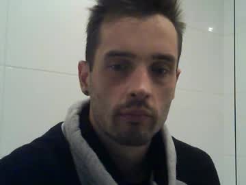 Badbunniesonly Chaturbate stream image from January 13, 2025