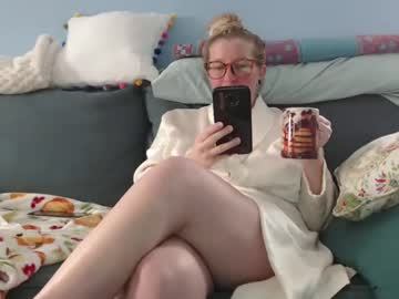 Chelseasentra1 Chaturbate stream image from January 13, 2025