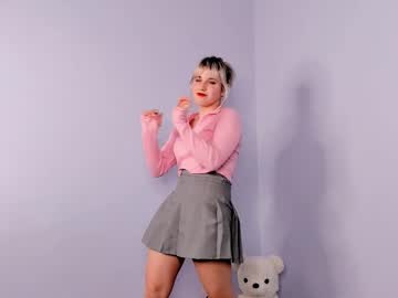Elwynafeltham Chaturbate stream image from January 13, 2025