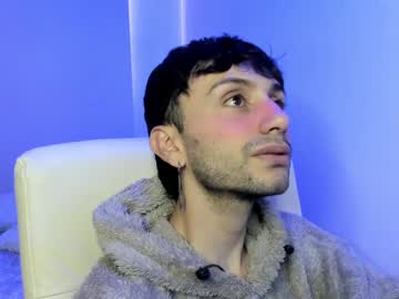 Santi_Mateo Chaturbate stream image from January 13, 2025
