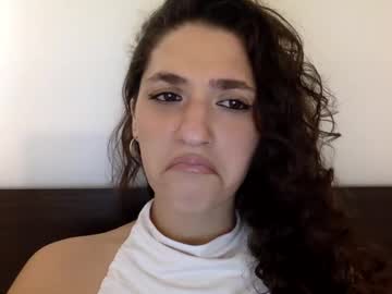 Emmababy2322 Chaturbate stream image from January 13, 2025