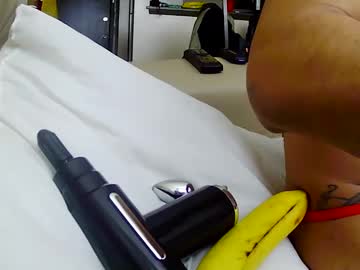 Latinvezla Chaturbate stream image from January 13, 2025