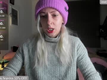 Leavixx Chaturbate stream image from January 13, 2025