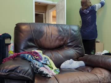 Linzy19 Chaturbate stream image from January 13, 2025