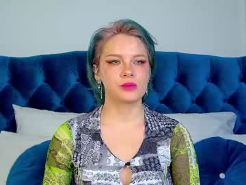 Rosiquinson Chaturbate stream image from January 13, 2025
