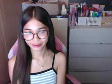 Sweetleigh18 Chaturbate stream image from January 13, 2025