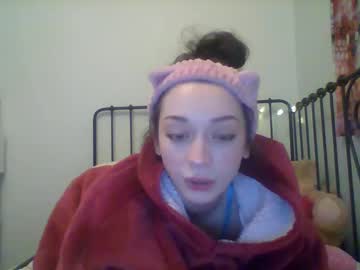 Everberry Chaturbate stream image from January 13, 2025