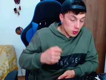 Griego01 Chaturbate stream image from January 13, 2025