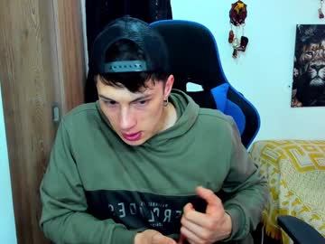 Javiersexymann Chaturbate stream image from January 13, 2025