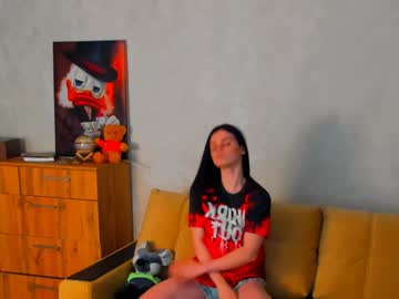 Lora_Cain Chaturbate stream image from January 13, 2025
