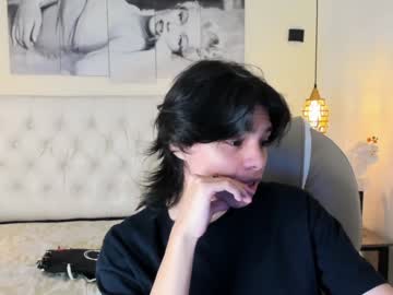 Mikaelphantom Chaturbate stream image from January 13, 2025
