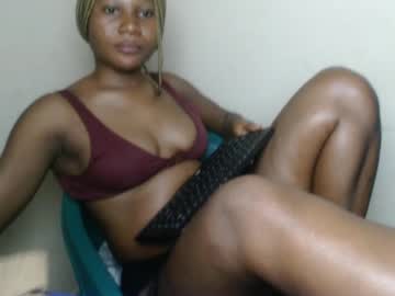 Milfnnastyx Chaturbate stream image from January 13, 2025