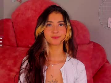 Parisfox_ Chaturbate stream image from January 13, 2025