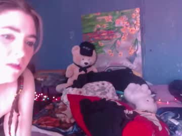 Roxanneroulette Chaturbate stream image from January 13, 2025