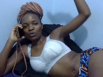 Sweet_Candy300 Chaturbate stream image from January 13, 2025