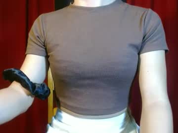 Youresweet_Thea Chaturbate stream image from January 13, 2025