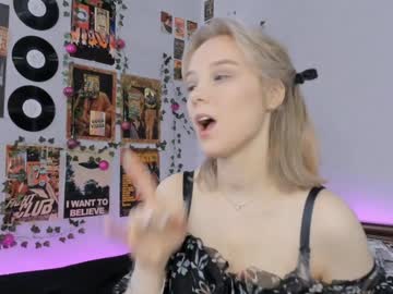 Darleneferran Chaturbate stream image from January 13, 2025