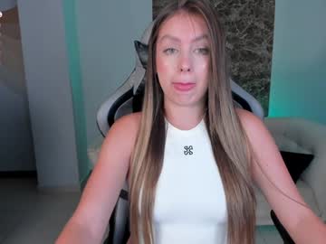 Ellaclark Chaturbate stream image from January 13, 2025